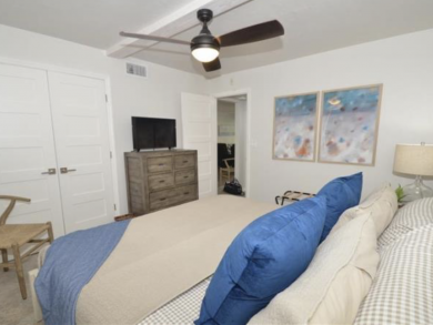 Great Naples Condo One Bloc to Vanderbilt Beach